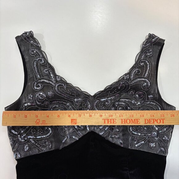 VTG Black Velvet Gown Silver Embellished Sleeveless Evening Dress Sz 6 Glam - Picture 11 of 11